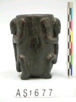 藏品(浮雕蛙形人像木杯)的圖片